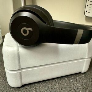 Beats by Dre Black Headphones